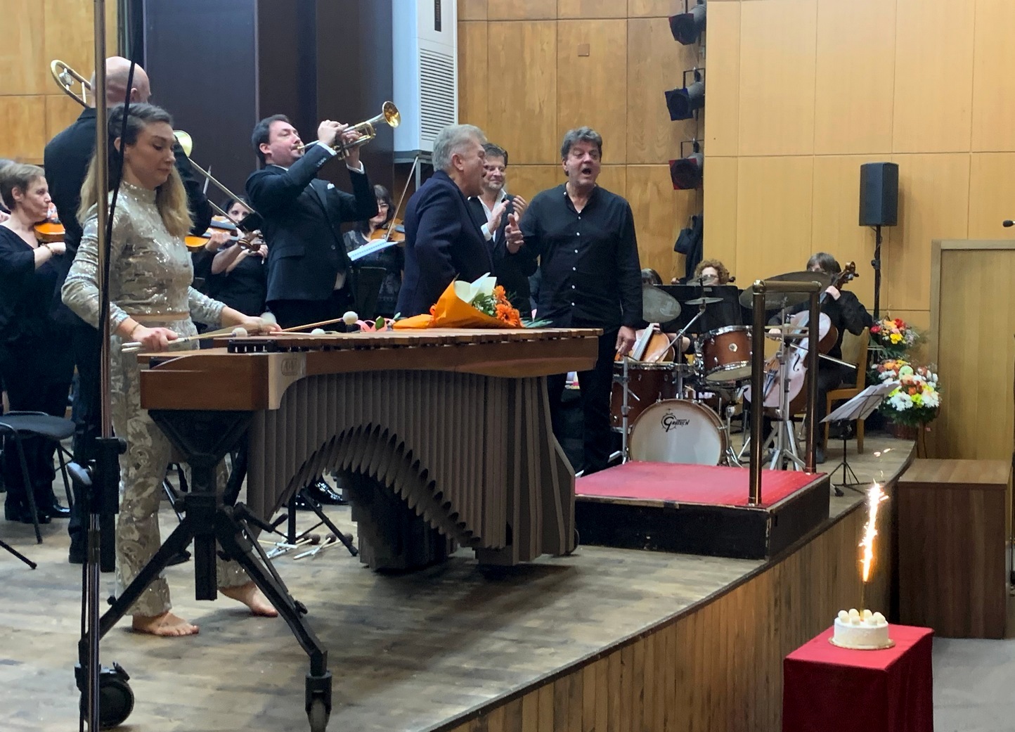 Изключителен успех на премиерата с авторска музика на Христо Йоцов по повод 70 г. Плевенска филхармония/ВИДЕО-СНИМКИ/